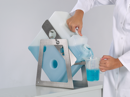 Опрокидыватель для компактной канистры 10 л