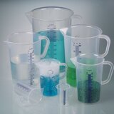 Graduated beakers with handle, transparent graduation