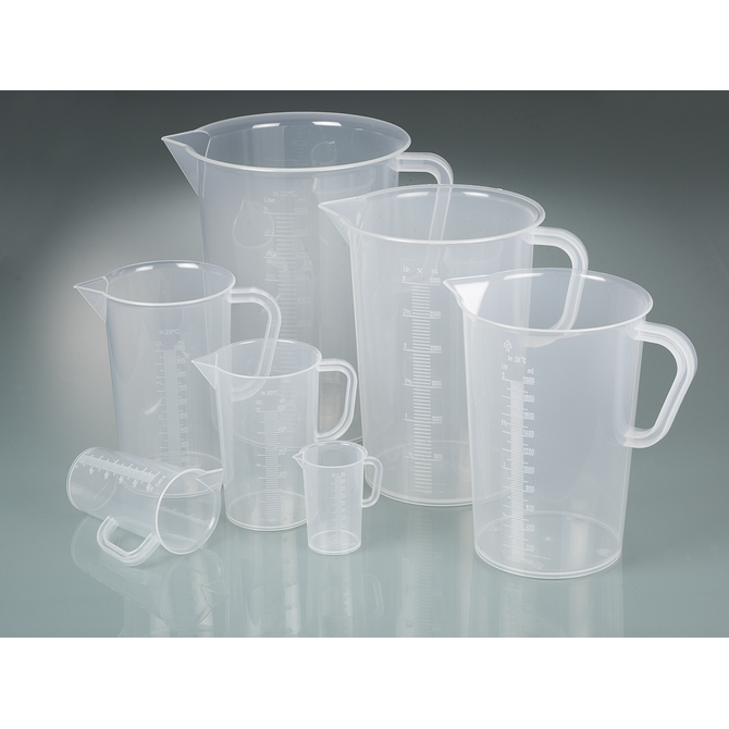 Graduated beakers with handle, transparent graduation