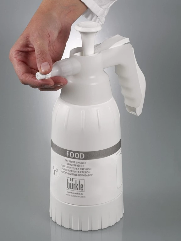 Flacon pulvérisateur à jet ultra-fin Flairosol pour une distribution  homogène de l'eau et des soins capillaires faciles – Inatekpro